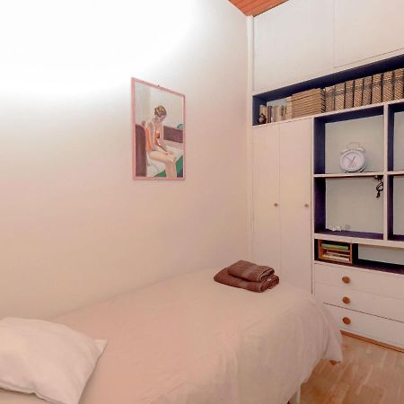 Apartment Eixample Esquerre Arago Rocafort By Interhome Barcelona Bagian luar foto