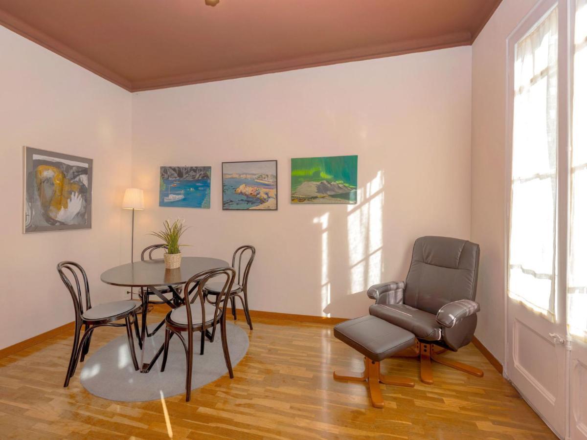 Apartment Eixample Esquerre Arago Rocafort By Interhome Barcelona Bagian luar foto